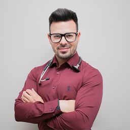 Dr. Mateus de Oliveira Camilo
                        
